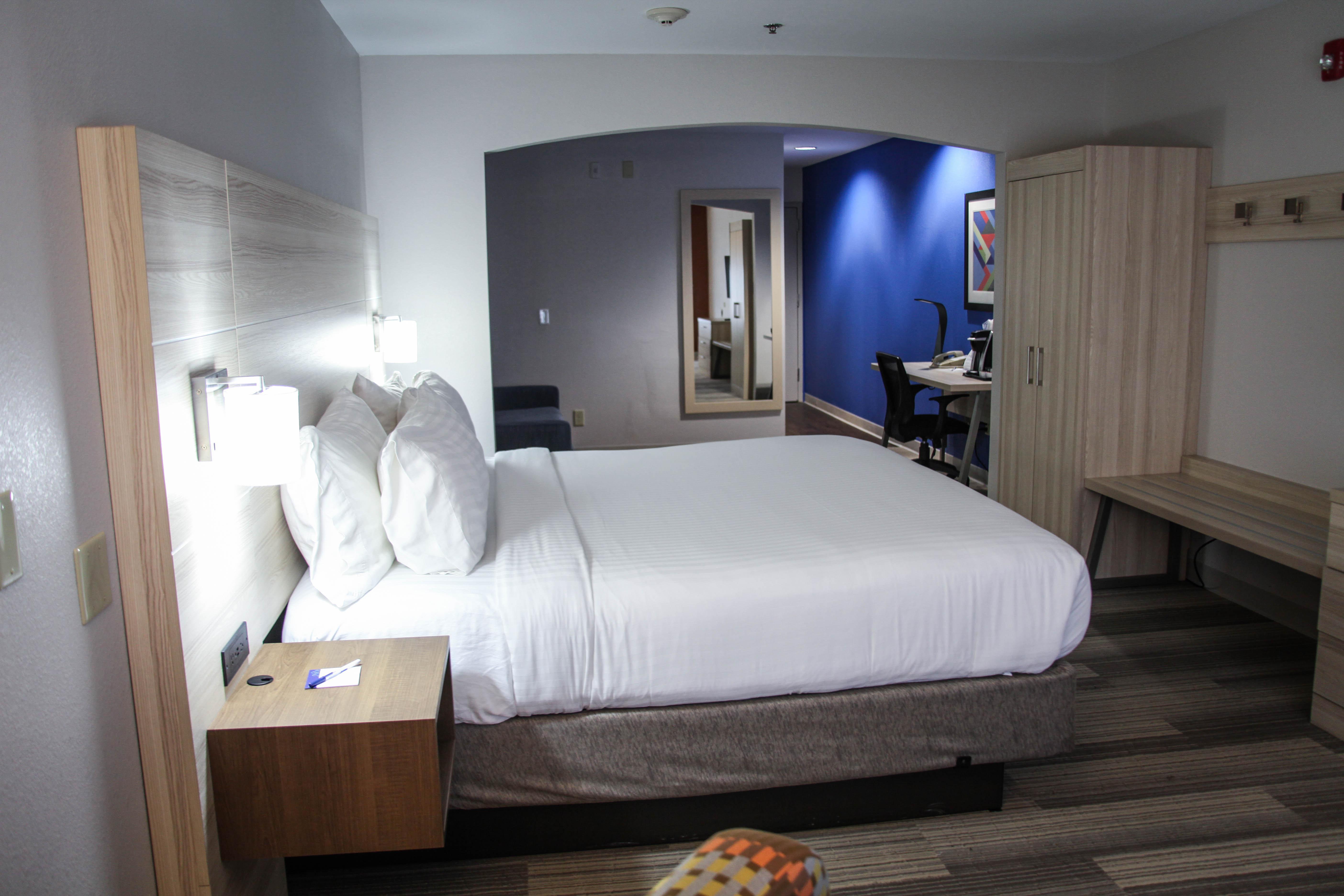 Holiday Inn Express Hotel & Suites Athens By Ihg Exterior foto