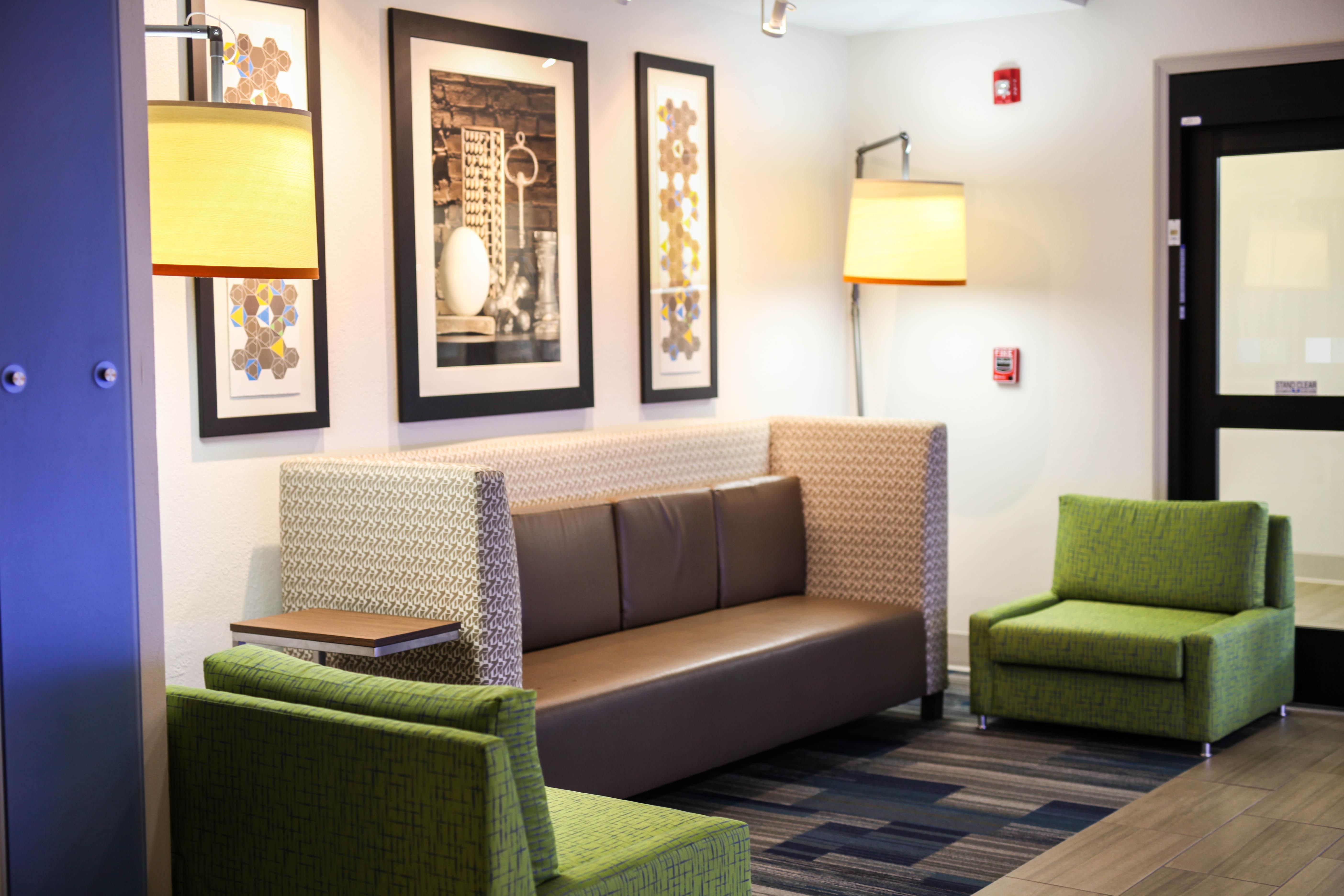Holiday Inn Express Hotel & Suites Athens By Ihg Exterior foto
