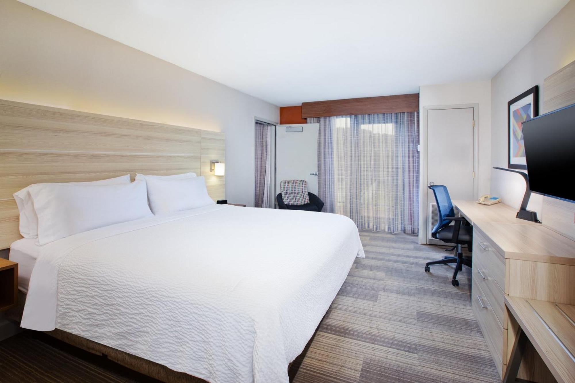 Holiday Inn Express Hotel & Suites Athens By Ihg Exterior foto