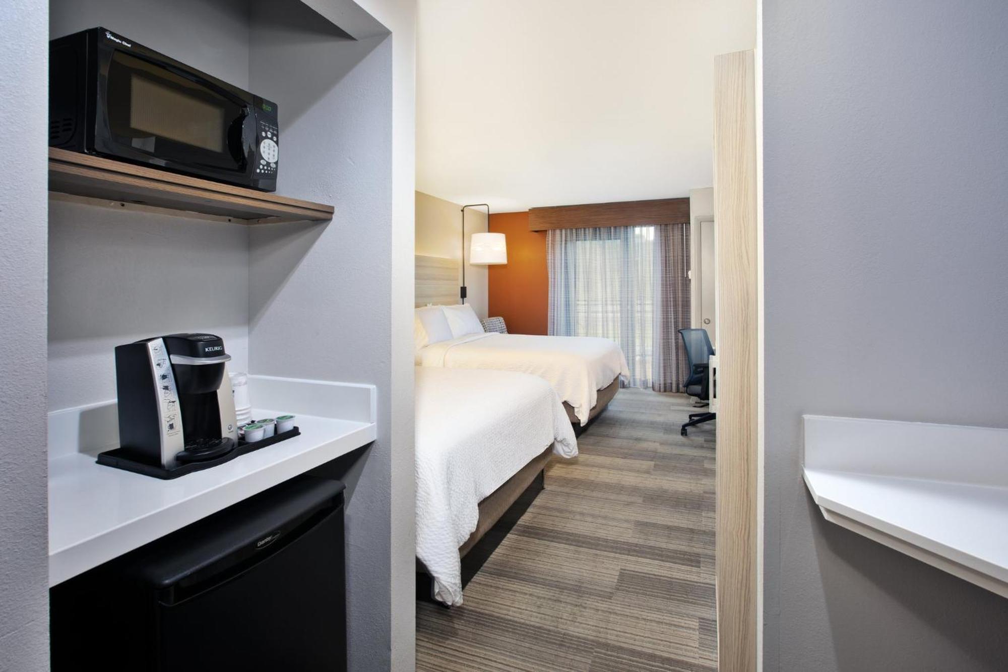 Holiday Inn Express Hotel & Suites Athens By Ihg Exterior foto