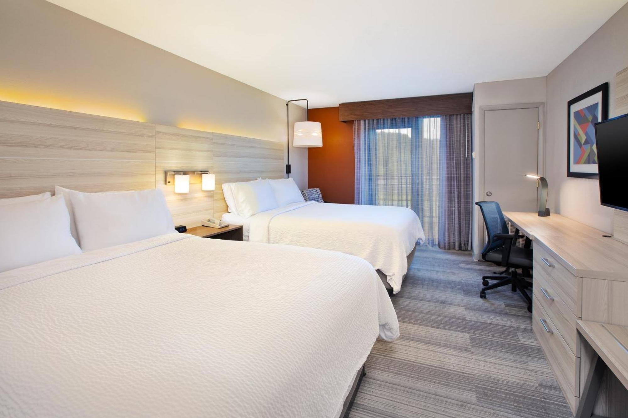 Holiday Inn Express Hotel & Suites Athens By Ihg Exterior foto